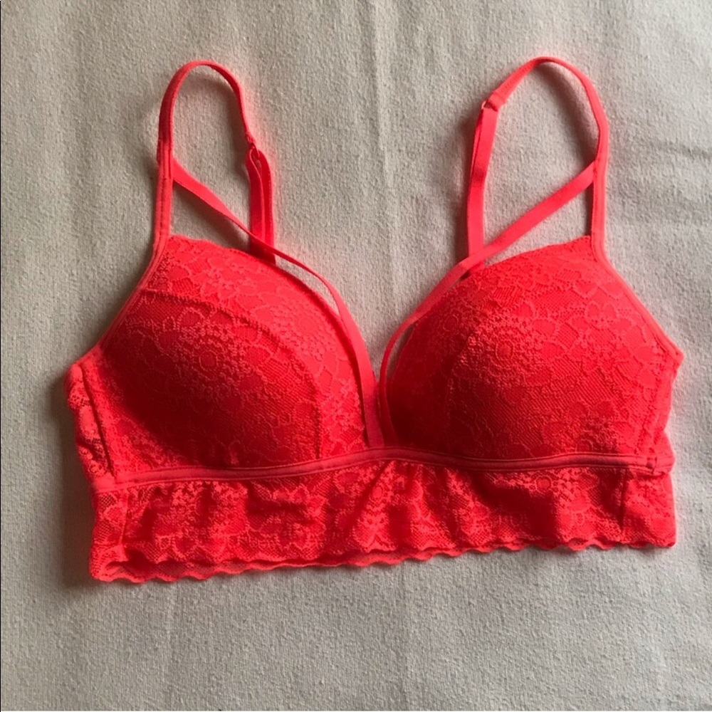 NWOT VS PINK Lace Bralette